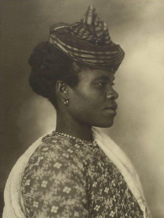Augustus Sherman, Guadeloupean woman (fromÂ Ellis Island Series), 1911, Photography Collection, The New York Public Library